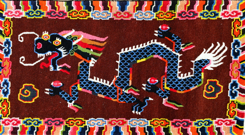Vibrant solo dragon
